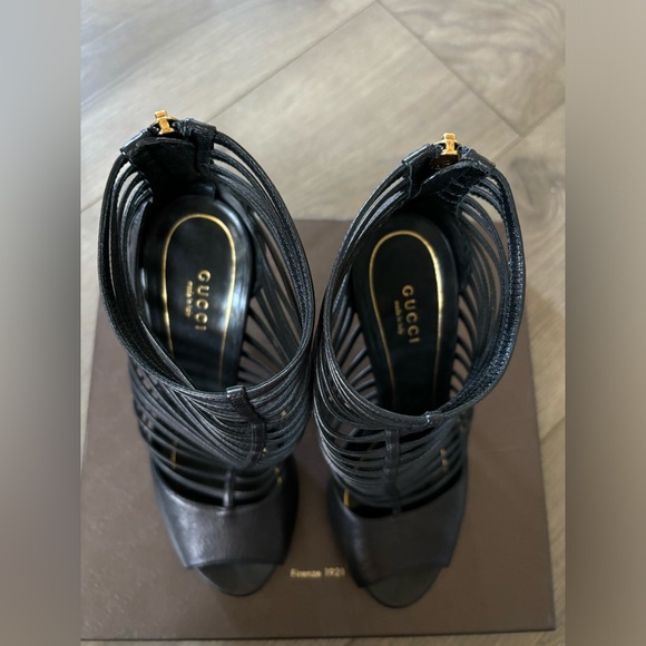 GUCCI leather Saddle Soft Lux Caged Peep Toe sandals size 38 1/2 - Picture 8 of 9
